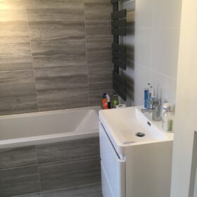 Bathroom plumbers