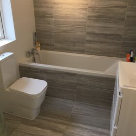 Bathtubinstallation & bathroom plumbing